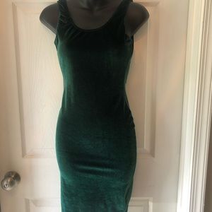 Velvet emerald party dress
